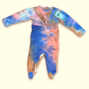 Color: pink, tan & blue 
100% cotton
Size 6 months or 24 month